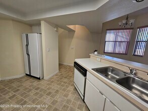 5169 Panther Dr in Spring Hill, FL - Building Photo - Building Photo