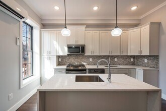 23 Belmont Ave in Jersey City, NJ - Building Photo - Building Photo