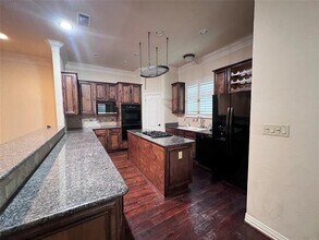 7809 Linwood Ave in Dallas, TX - Building Photo - Building Photo
