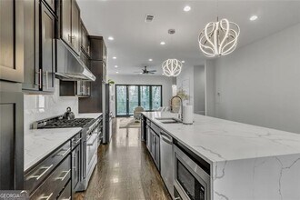 1107 Briar Cove Cir in Atlanta, GA - Building Photo - Building Photo