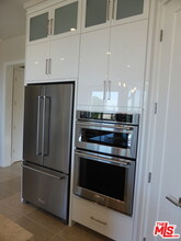 110 Viano in Irvine, CA - Building Photo - Building Photo