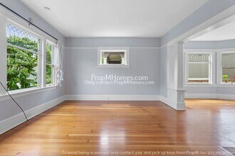 4017 NE Rodney Ave in Portland, OR - Foto de edificio - Building Photo