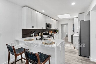 5248 Adams Ave in San Diego, CA - Building Photo - Building Photo