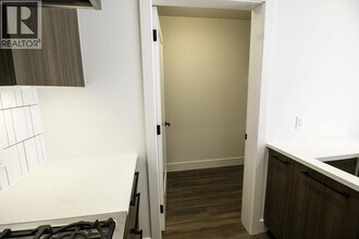 6933 Cambie St. in Vancouver, BC - Building Photo - Building Photo