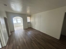 1340 N Linden Ave in Fresno, CA - Building Photo
