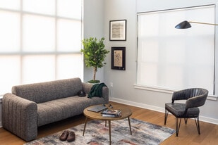 222-24 Vine St in Philadelphia, PA - Building Photo