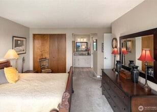 317 Kennebeck Ave S, Unit 203 in Kent, WA - Building Photo - Building Photo