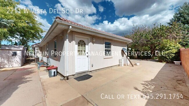 2211 W Vista Del Sol Dr in Cedar City, UT - Building Photo - Building Photo