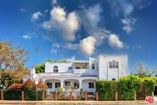 6686 Drexel Ave in Los Angeles, CA - Building Photo