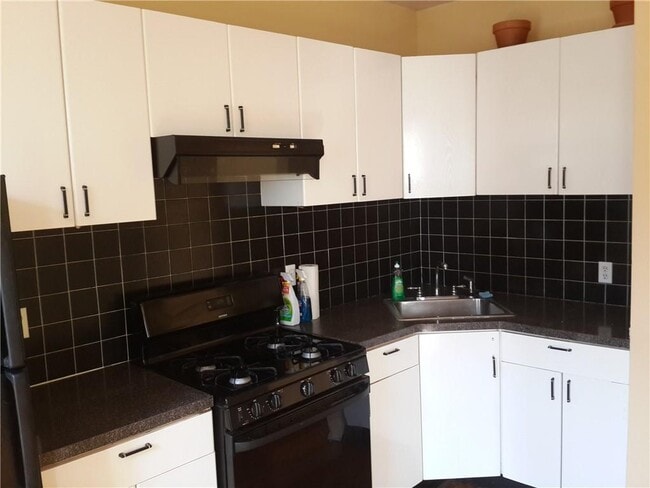 198 Rogers Ave in Brooklyn, NY - Building Photo - Building Photo