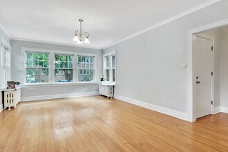 5658 N Campbell Ave, Unit Unit #1 in Chicago, IL - Building Photo - Building Photo