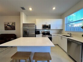 2627 SE 28th Dr in Homestead, FL - Building Photo