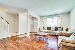 5519 Ridgeton Hill Ct in Fairfax, VA - Building Photo