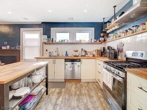 97 La France Ave in Bloomfield, NJ - Building Photo - Building Photo