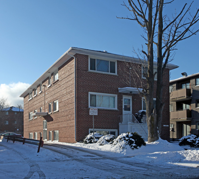 301 Cordova Rd in Oshawa, ON - Building Photo