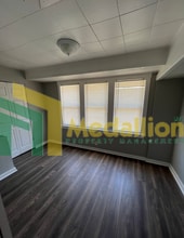 9815 S Throop St in Chicago, IL - Building Photo - Building Photo