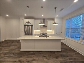 1701 Wellborn Walk in Suwanee, GA - Foto de edificio - Building Photo