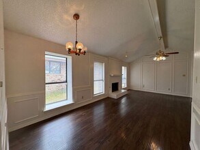 2025 Lorient Dr in Carrollton, TX - Building Photo - Building Photo