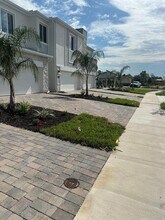 81 Nine Iron Dr in Four Corners, FL - Building Photo - Building Photo