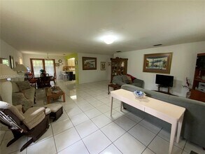 8445 SW 4th St in Miami, FL - Building Photo - Building Photo