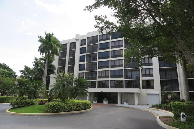 property at 5951 Wellesley Park Dr