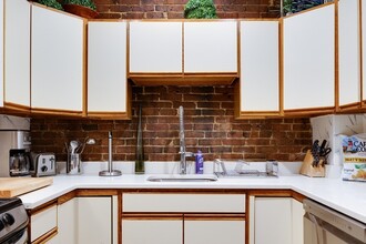 114 Trenton St in Boston, MA - Building Photo - Building Photo