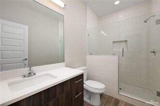21 E Walnut Ave in McAllen, TX - Building Photo - Building Photo
