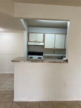 7180 NW 179th St in Hialeah, FL - Building Photo - Building Photo