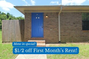 2993 Junction Rd in Cantonment, FL - Building Photo