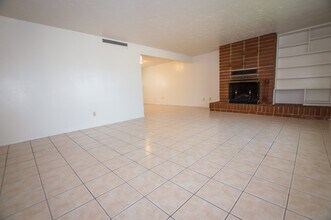1165 E Bella Vista Dr in Sierra Vista, AZ - Building Photo - Building Photo