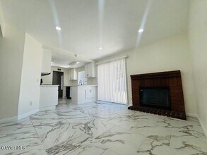 44707 Tarragon Dr in Lancaster, CA - Building Photo - Building Photo