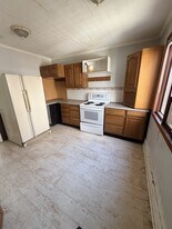 627 9th St E in Saskatoon, SK - Building Photo