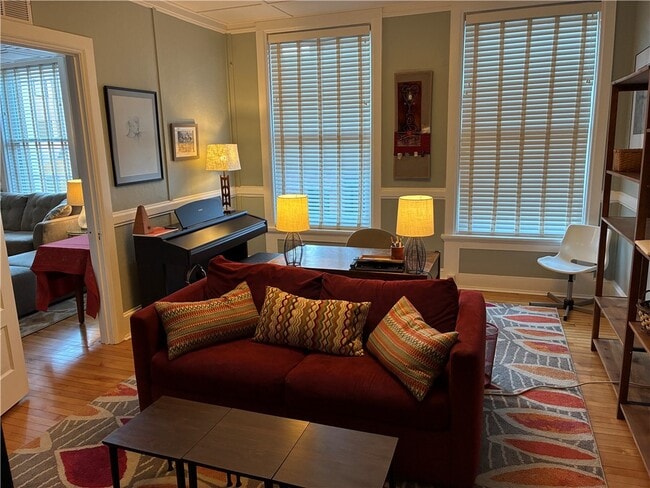 136 E State St in Ithaca, NY - Building Photo - Building Photo