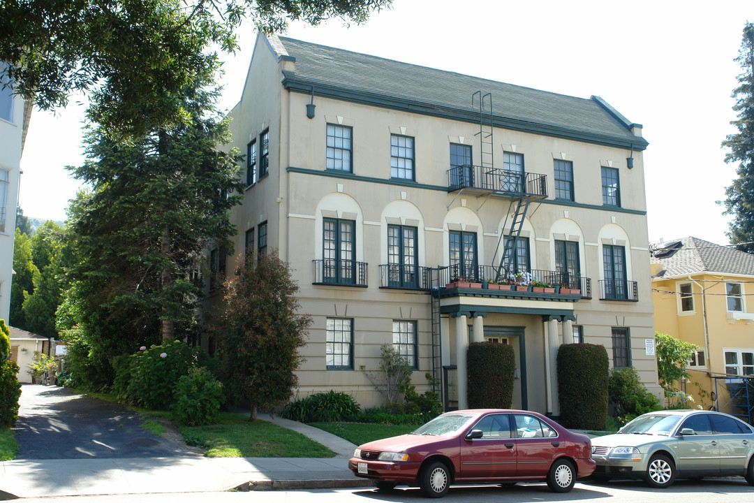 2515 Piedmont Ave in Berkeley, CA - Building Photo