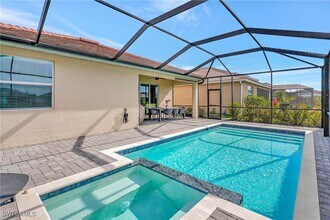 2131 Hamlin St in Naples, FL - Building Photo - Building Photo
