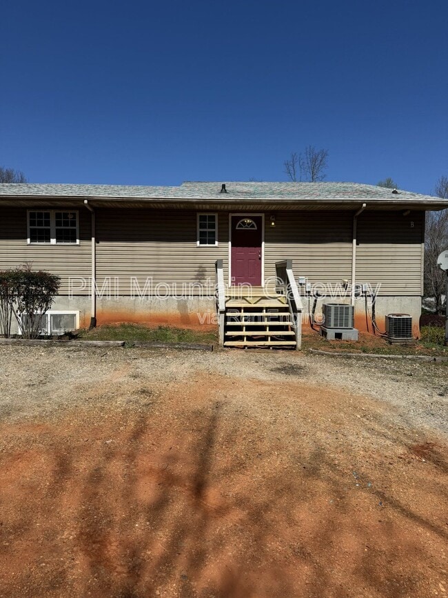property at 131 Primrose Dr