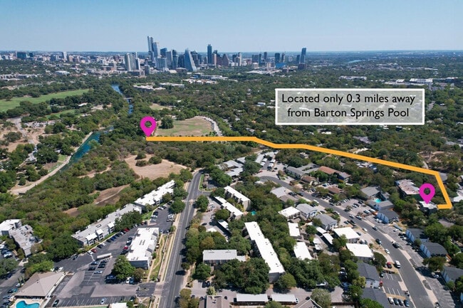 1206 Hollow Creek Dr, Unit SI ID1054559P in Austin, TX - Foto de edificio - Building Photo