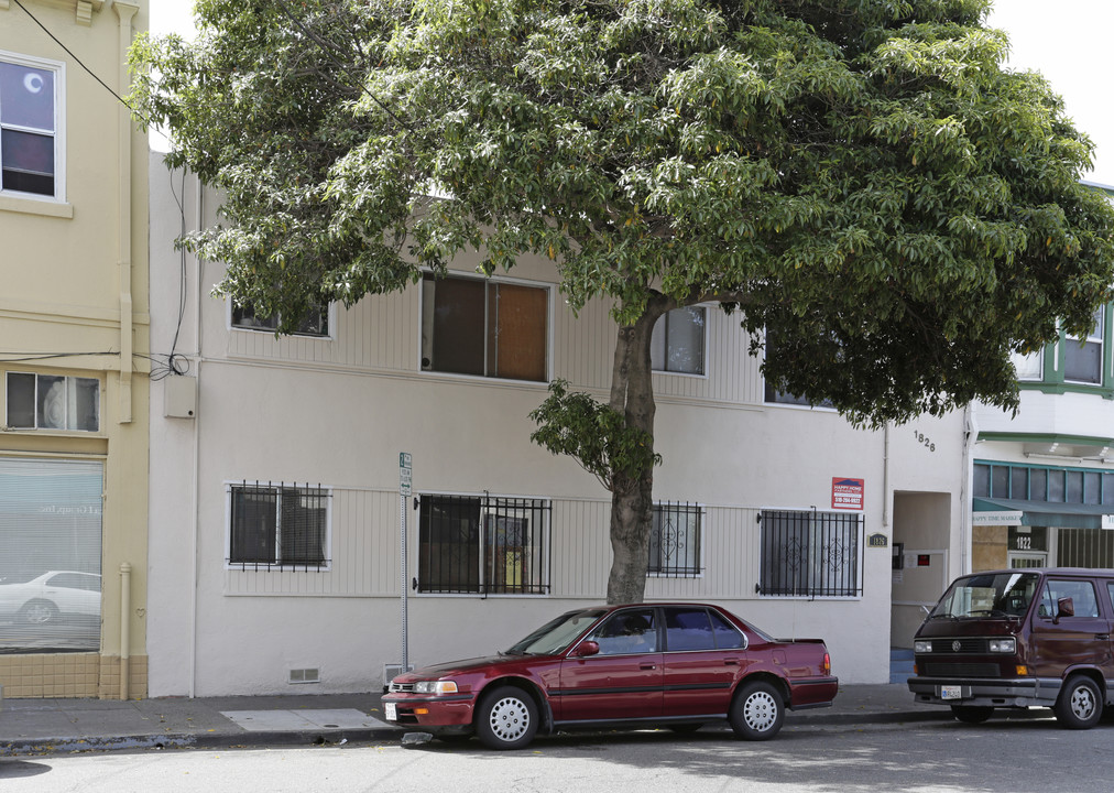 Alcatraz Apartments in Berkeley, CA - Building Photo