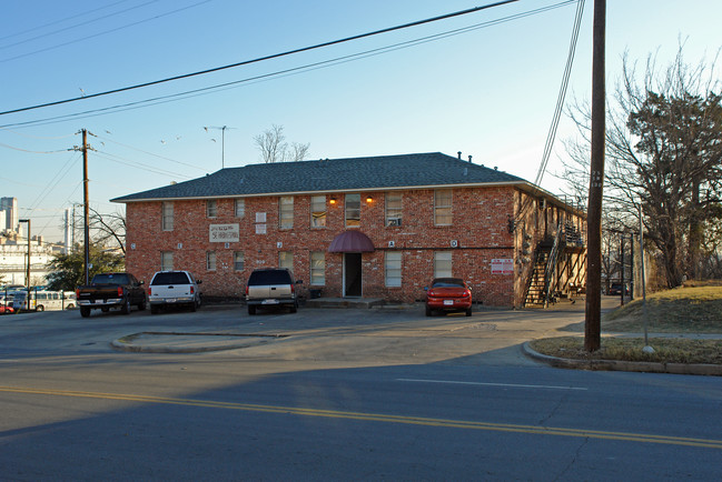 townview apartments in Dallas, TX - Building Photo - Building Photo