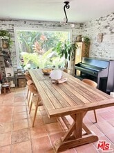 117 Navajo in Topanga, CA - Building Photo - Building Photo