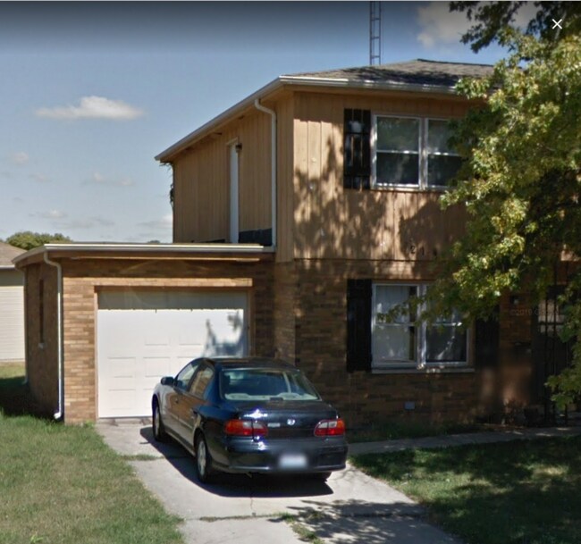 214 Lindell Dr Rentals in Normal, IL