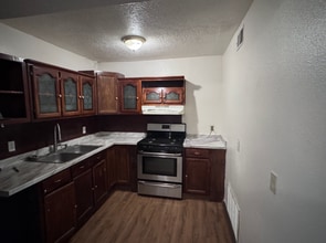 240 Wheeler Ave SE in Albuquerque, NM - Building Photo - Building Photo