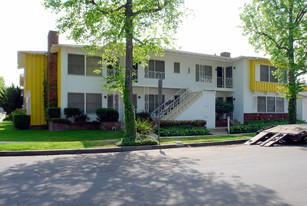 630 Howland Dr in Inglewood, CA - Building Photo