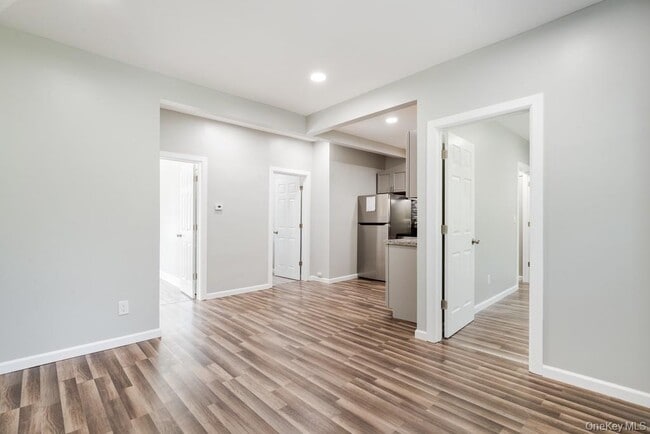 42 Haab Ave in Babylon, NY - Building Photo - Building Photo