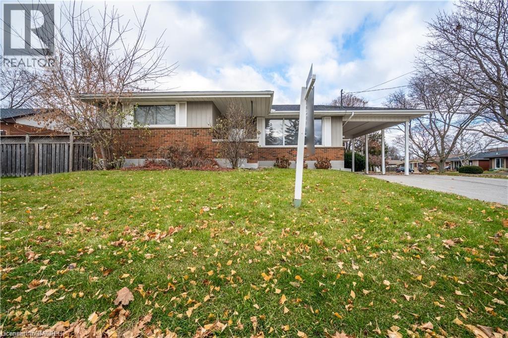 98 Lynbrook Dr in Hamilton, ON - Building Photo