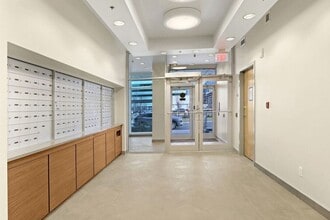 1215 Apartments in Calgary, AB - Building Photo - Building Photo