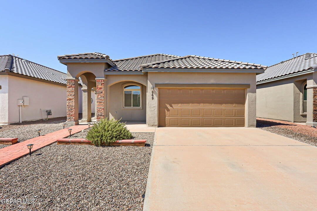 969 Haggerston St in El Paso, TX - Building Photo