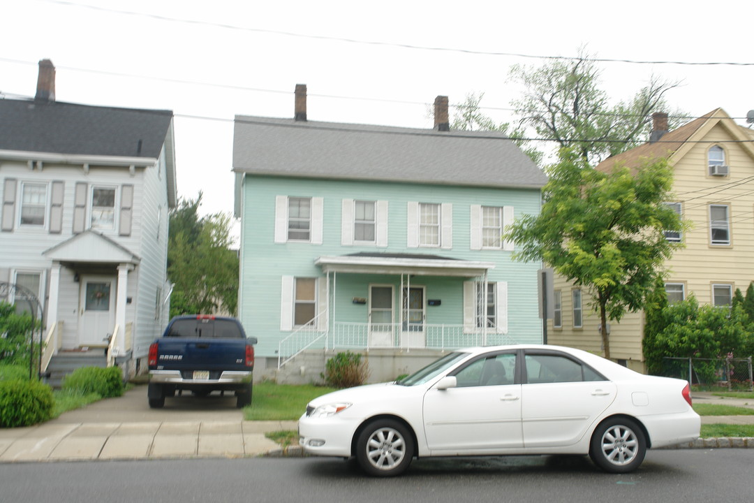 217 Washington St in Perth Amboy, NJ - Building Photo