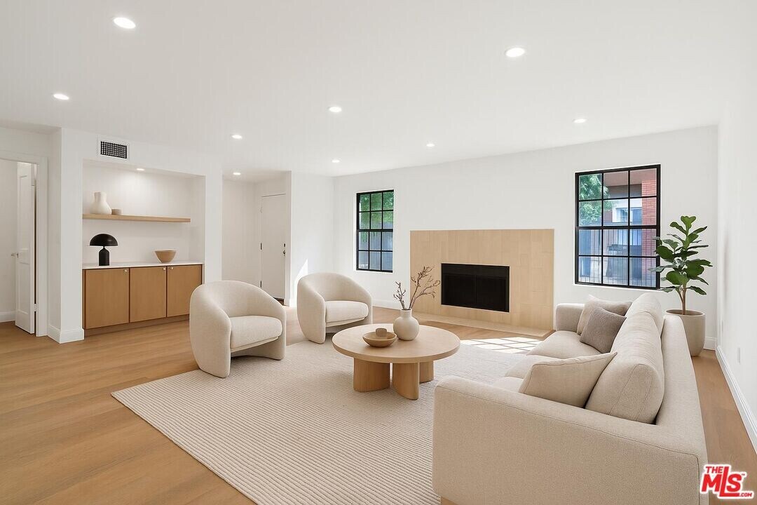 2541 Stoner Ave in Los Angeles, CA - Building Photo