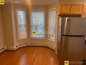 331 Paris St, Unit 2 in Boston, MA - Building Photo - Building Photo